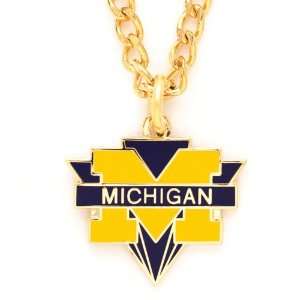  Michigan Wolverines Chain Necklace with NCAA School Logo 