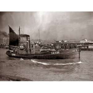  A Yarmouth Herring Boat Leaves the Mouth of the River Yar 