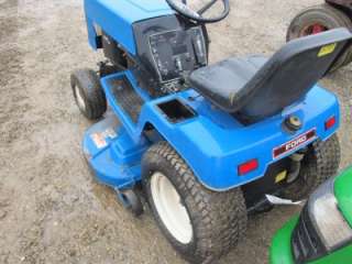 FORD YT 18H LAWN AND GARDEN TRACTOR, RUNS GOOD  
