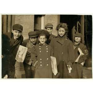 Photo Hartford newsboys and girls. Girl in middle, Nellis, is 9 years 