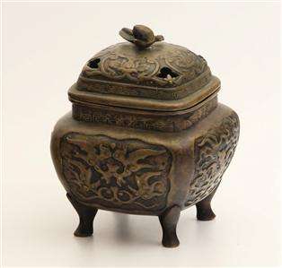 Signed Elaborate 18th 19th Century Antique Chinese Bronze Cast Censer 