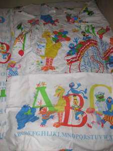 Sesame Street Circus bed spread and curtain93 x110 set  