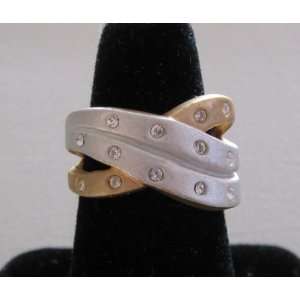  Ladies Fashion BAND RING Cross Over Style   SIZE 6 Brushed 