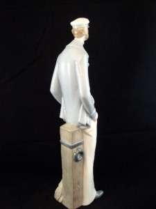   LLADRO Porcelain Figurine Sea Captain Lobo De Mar #4621  