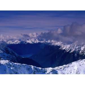  Snowy Mountain Ranges, Fiordland National Park, New 