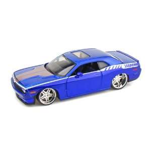  2008 Dodge Challenger SRT8 1/24 Blue Toys & Games