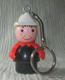 FISHER PRICE LITTLE PEOPLE FIREMAN KEYCHAIN  