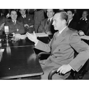  1938 photo Edsal Ford before Monopoly Committee 