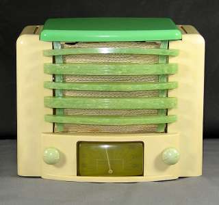 Kadette Classic Cream w/ Green Vacuum Tube Radio  