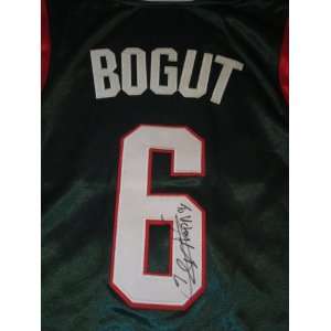  Andrew Bogut Signed Autographed Milwaukee Bucks Jersey 