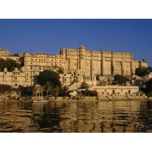 Lake Pichola and the City Palace, Udaipur, Rajasthan, India Stretched 