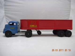 STRUCTO Blue & Red Cargo Company Truck Good Cond.  
