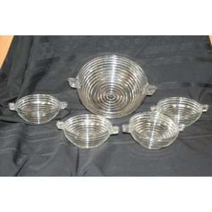  Anchor Hocking Manhattan Large Berry and 4 Berry bowls set 