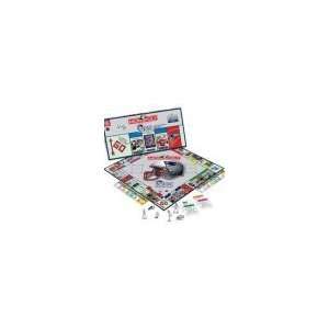  Monopoly   The New England Patriots Edition Toys & Games