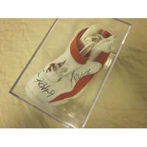  Sneakers 5 Sigs PSA LOA   Autographed NBA Sneakers  Sports