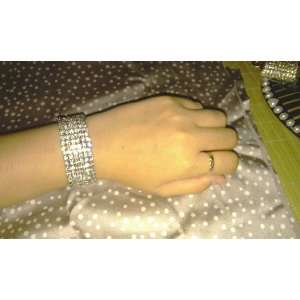  Flexible Super Bling Diamond Bracelet 