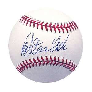  Carlton Fisk Autographed Baseball