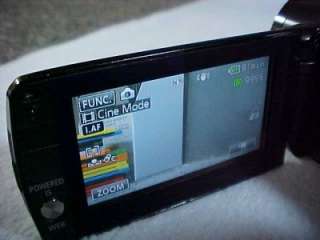 Very Nice Canon Vixia HF M31 32 GB Digital HD Video Camcorder   Black 