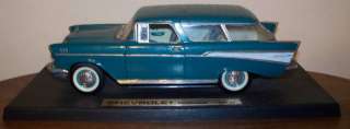 ROAD TOUGH 118 DIE CAST 1957 CHEVY NOMAD W/STAND COOL  