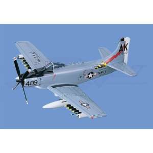  A 1H/AD 6 Skyraider Navy Loaded 133 Scale Toys & Games