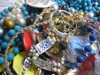 13lbs VINTAGE JUNK JEWELRY ALTERED ART CRAFT LOT*PARTS*BEADS*FINDINGS 