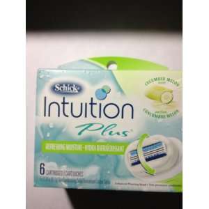Schick Intuition Plus with enhanced pivoting head, Refreshing Moisture 