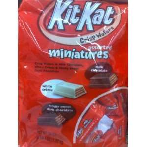 Kit Kat Minis Variety Pack, Milk Chocolate, White Chocolate and Dark 