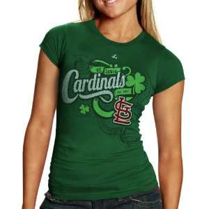  St. Louis Cardinals Loving My Luck T Shirt   Green (Small 