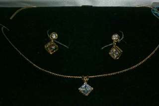 Mary Kay Hostess Necklace & Earrings Boxed Gift Set Elegant Vintage 