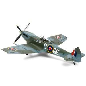  Tamiya 1/32 Supermarine Spitfire Mk.XVIe Kit Toys & Games