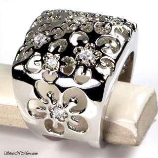 BOLD FLOWER CZ COCKTAIL RING SIZE 7, 8 & 9 Y616  