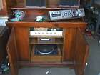 MAGNAVOX STEREO CONSOLE TUNER TURNTABLE 8 TRACK P65564