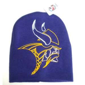   Vikings NFL Large Logo Beanie Toque Skull Hat 