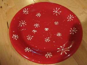 CIC 106 SUSAN WINGET WHITE SNOWFLAKE RED DINNER PLATE  