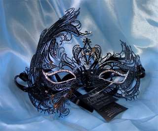   mask will be an eye catching and highly unusual decorative show piece