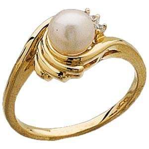   White Pearl, Round Diamonds, 14Kt. Yellow Gold. Pearl and Diamond Ring