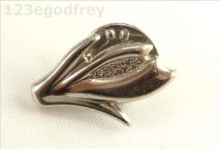 Vintage Pretty Petite Silver Tone Lapel Pin Badge Brooch  