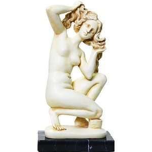  Aphrodite Kneeling Statue   G 020SM 