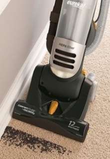 Clean to the very edge of baseboards and picks up dirt with high 