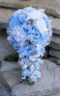  is one Light Blue rose and one smaller Light Blue accent rose 