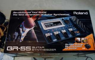 ROLAND GR 55 GUITAR SYNTH W/GK 3 PICKUP   NEW AND UNUSED    