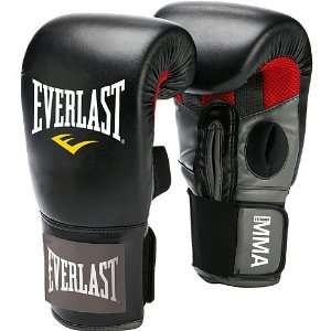 Everlast 12 Ounce MMA Clinch Strike Gloves  Sports 