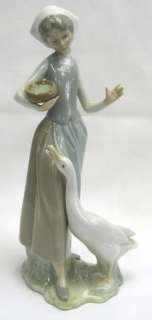 Mint Retired Lladro GIRL WITH DUCK High Gloss Figurine #1052  