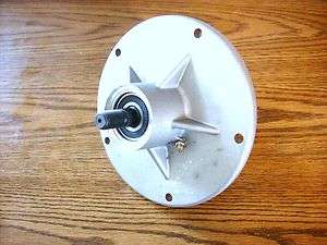 MURRAY MOWER DECK SPINDLE 1001046 / 1001200 / 1001200MA  