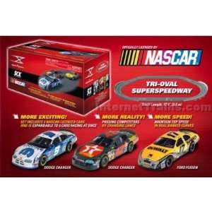    SCX 1/32nd Scale Digital Slot Car System NASCAR 2008 Toys & Games