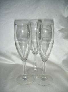   Spare Crystal Clear Champagne Flutes   Stemware   Wedding Party Toast